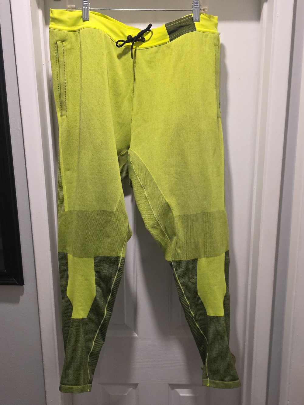 Nike Neon Yellow & Olive Men's Jogger Sweatpants